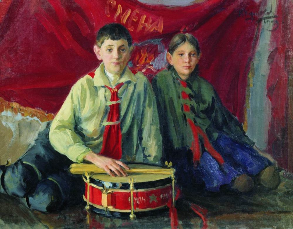 Девочка и мальчик в галстуках с барабаном сидят на полу у знамени. Картина.