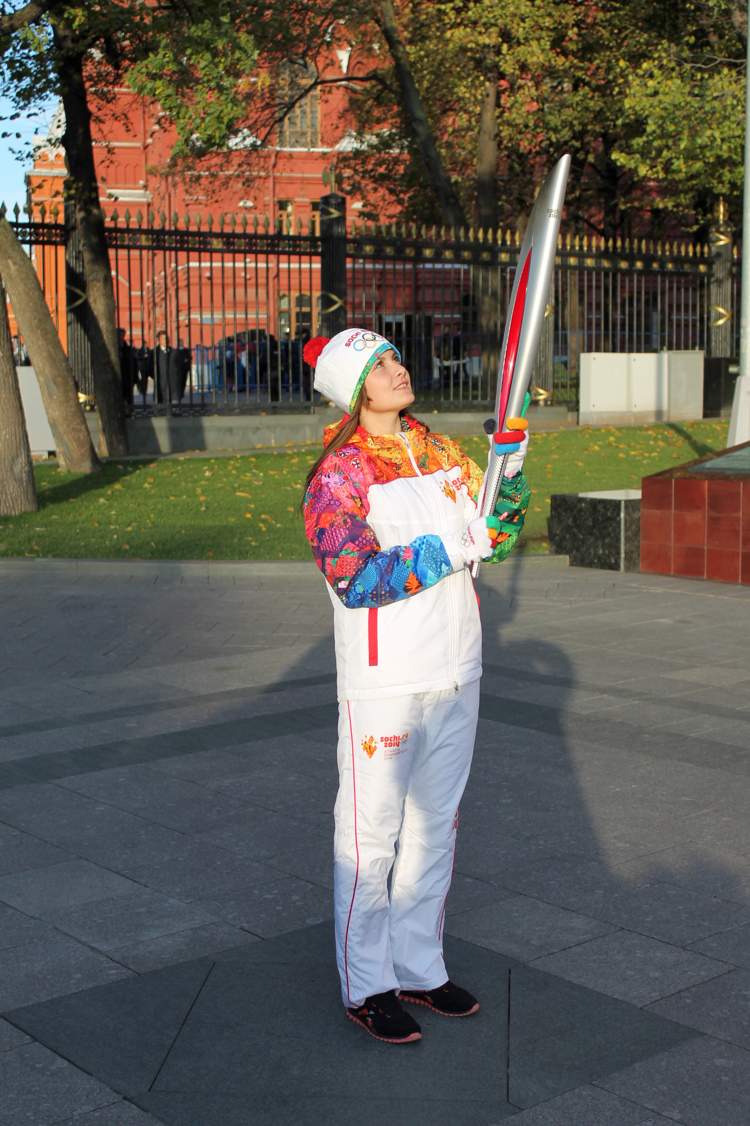 Олеся Покровская с олимпийским факелом.